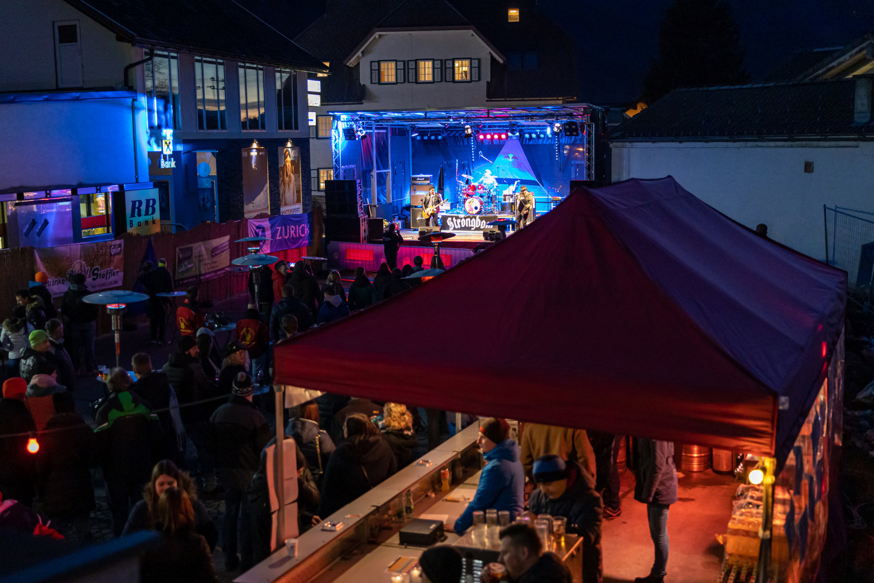 Rock im Dorf in Tröpolach